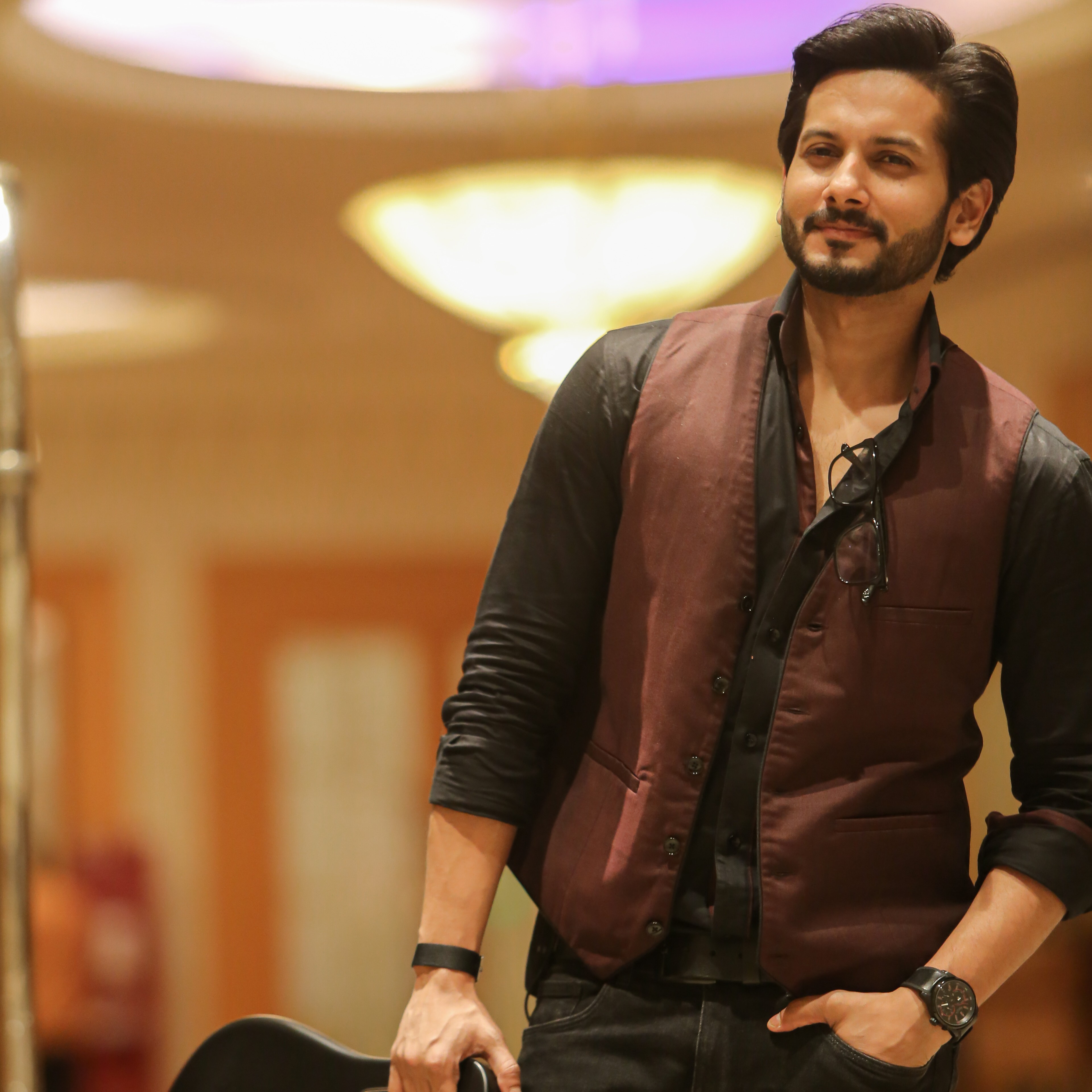 Fahmil Khan Live Performance