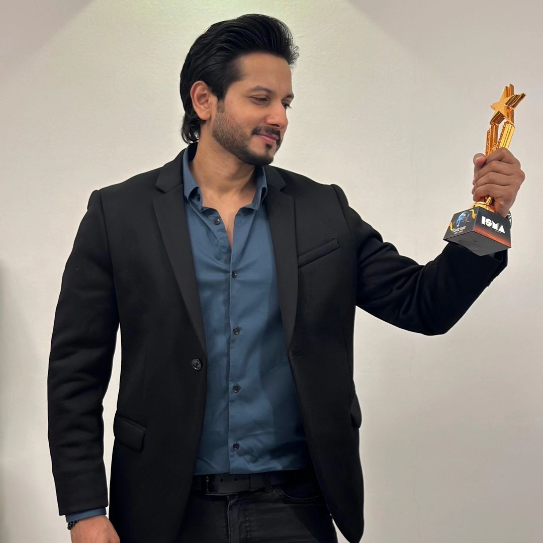 Fahmil Khan Live Performance